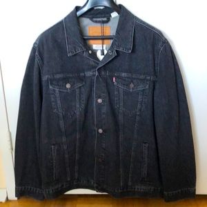 Levi’s denim jean jacket